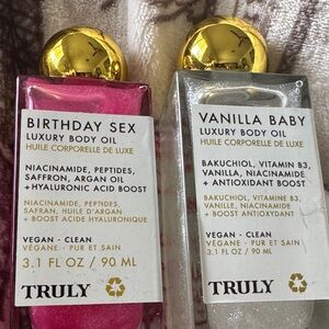 TRULY Birthday Sex & Vanilla Baby Body Oil Duo - Pink and Silver